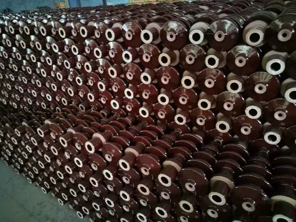 TRANSFORMER BUSHING