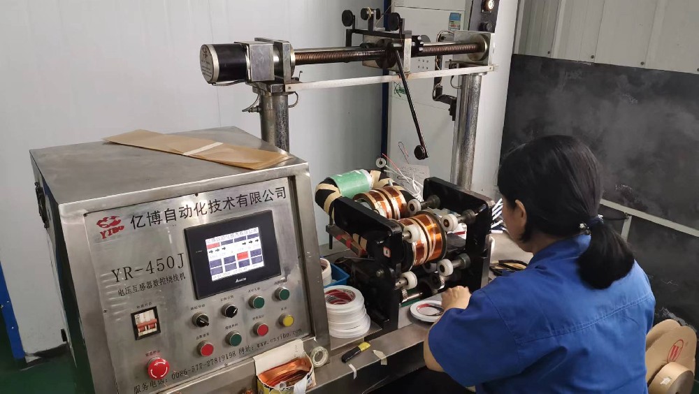 WINDING MACHINE FOR INSTRUMENT TRANSFORMER